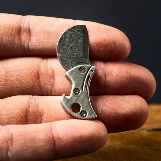 🔥🔥New Year 70% Off--Mini Titanium Compact Bottle Opener & EDC Cutter